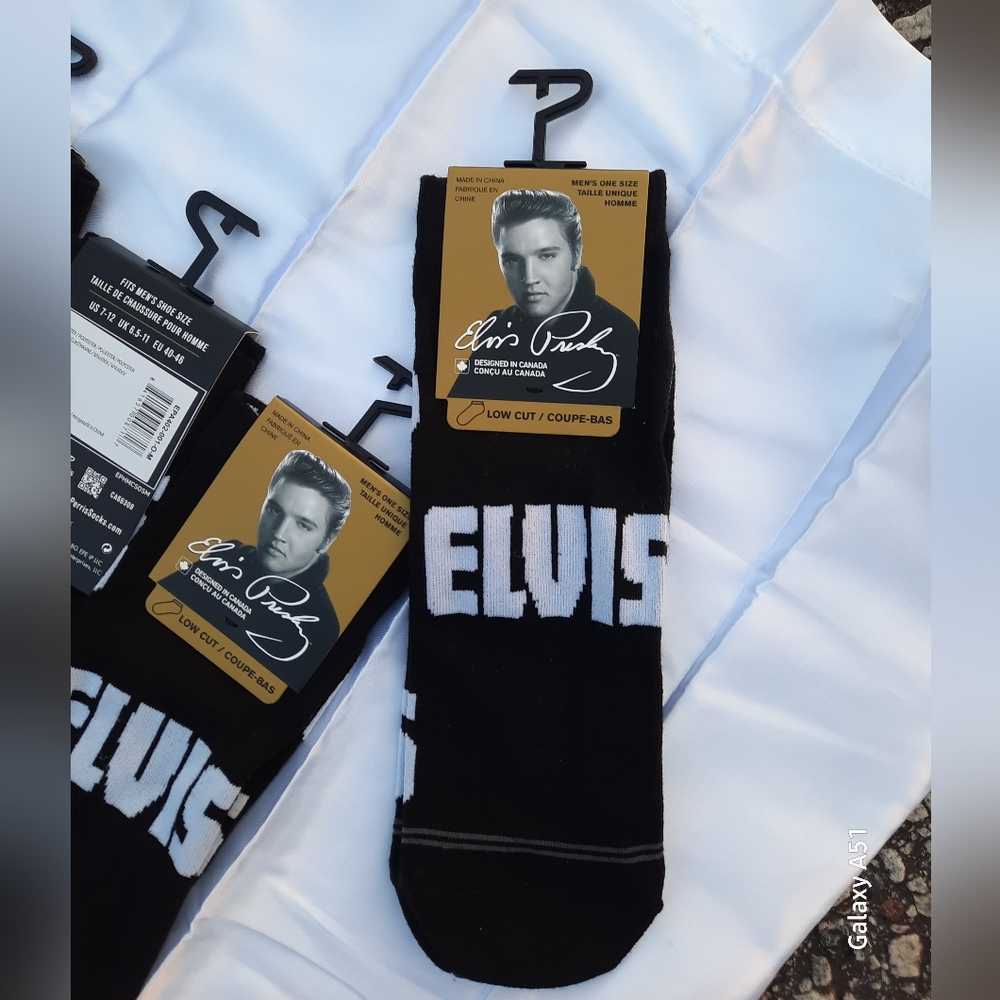 NEW! ELVIS🎸❤️ sockssssss🧦unisex for all #Elvislifers🎸💋#Memphis